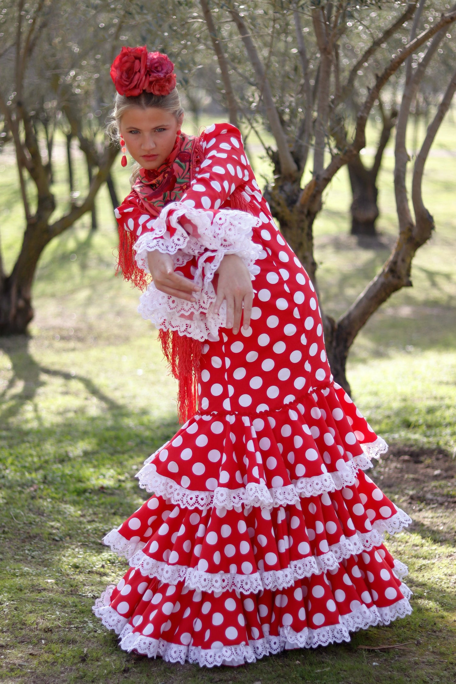 ALQUILER DE TRAJES DE FLAMENCO (NIÑAS, ADOLESCENTES Y ADULTAS)